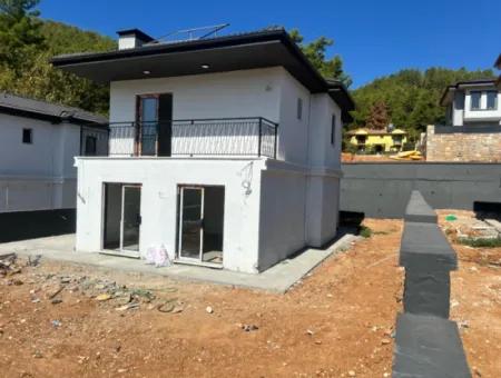 3 Zimmer 3 Bäder 160M2 Villa Mit Waldblick Zum Verkauf In Marmaris Çetibeli Mahallesi 400M2 Grundstück Mit Freistehendem Pool