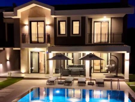 Villa Zu Verkaufen In Marmaris Çamlı Gebiet, 4 Zimmer, 1 Wohnzimmer, 140M2 Garten, Swimmingpool, Parkplatz Auf 500M2 Grundstück