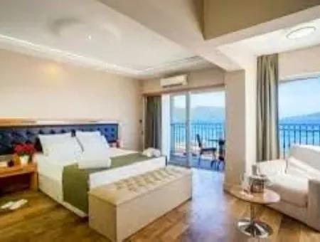 A Beachfront Hotel With 70 Rooms For Sale In Marmaris Center